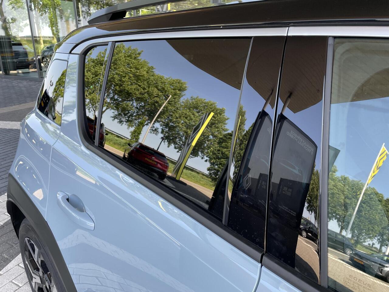 Renault 4 comfort range techno 52 kWh / Demo Hillegom / Vraag naar beschikbaarheid