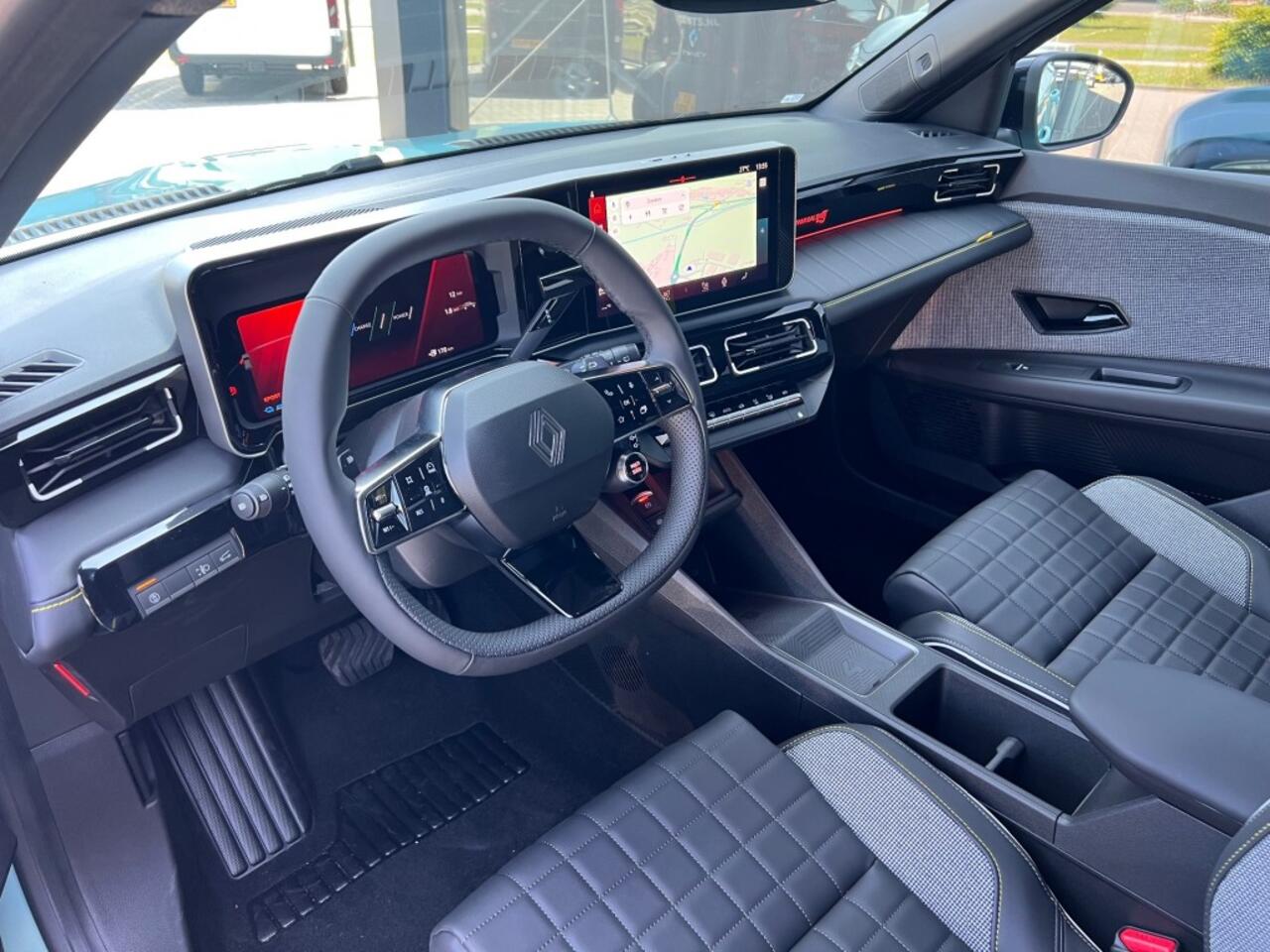 Renault 4 150 pk Iconic Comfort Range 52 kWh I Demo Voordeel