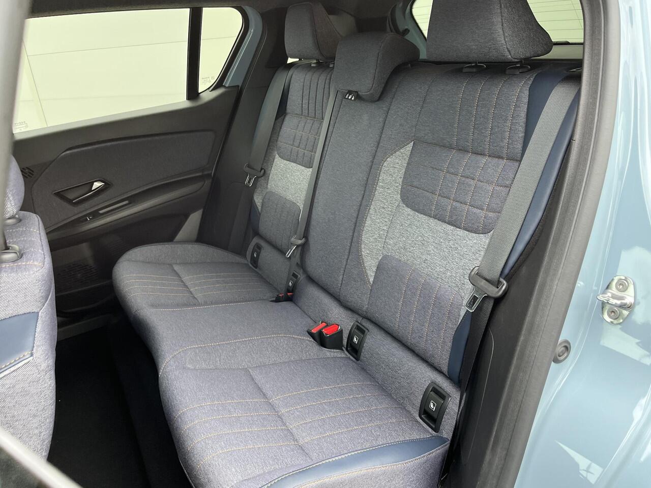 Renault 4 comfort range techno 52 kWh | Harman Kardon Sound | Pack Winter | Pack safety & advanced driving assist | Demo 02-26 Beschikbaar