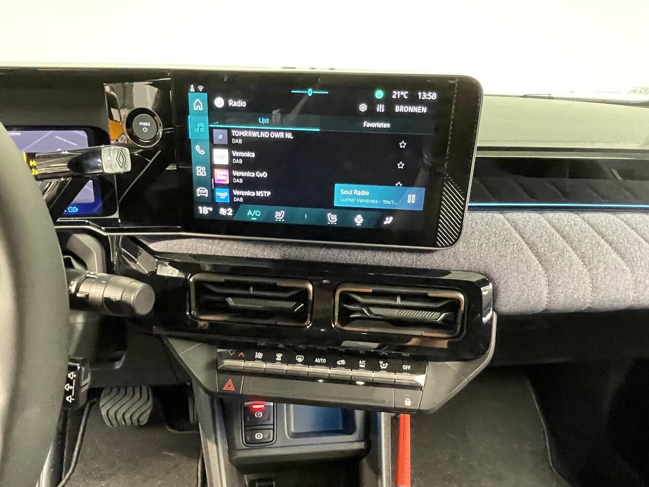 Renault 4 comfort range iconic 52 kWh Airco | Navigatie | Apple carplay \ Android auto | Demo |