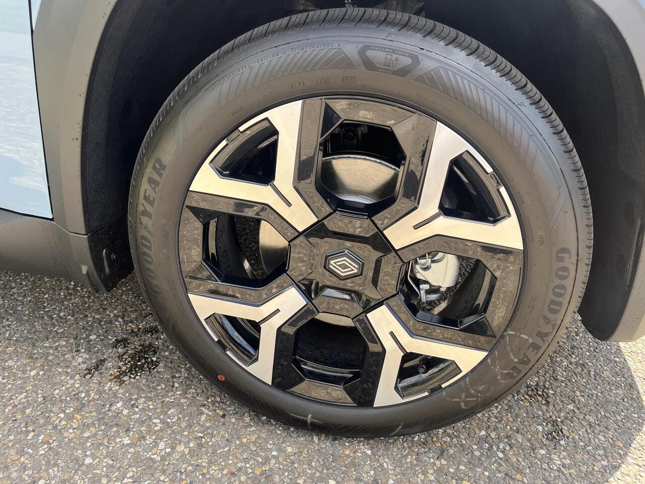 Renault 4 comfort range techno 52 kWh / PACK SAFETY & ADVANCED DRIVING ASSIST / PACK WINTER / V2L