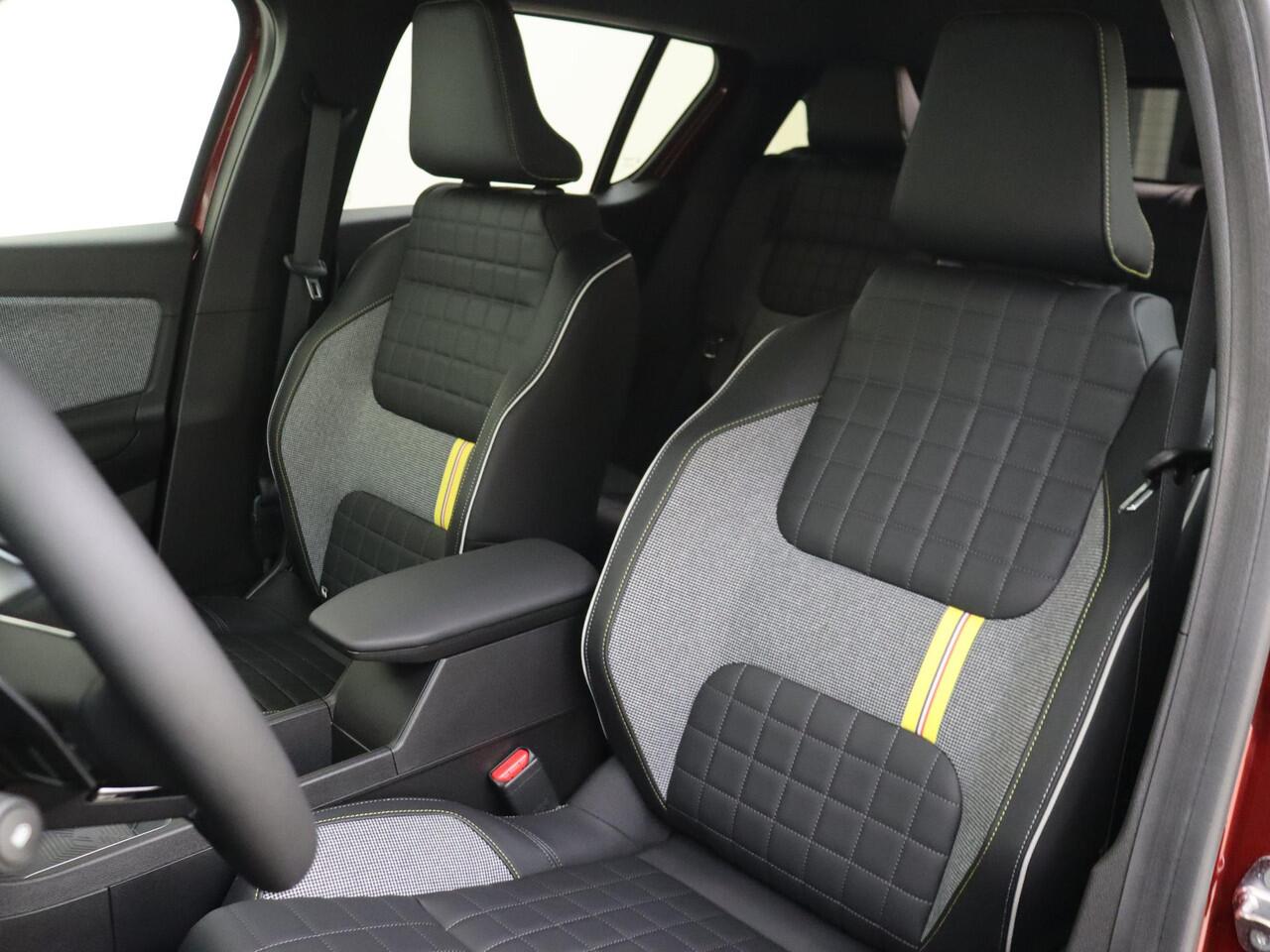 Renault 4 comfort range iconic 150PK 52 kWh | Navigatie Via Google | Apple & Android Carplay | Parkeersensoren Voor & Achter | Achteruitrijcamera | Adaptieve Cruise Control | Privacy Glass | Keyless entry | Elektrische Achterklep |