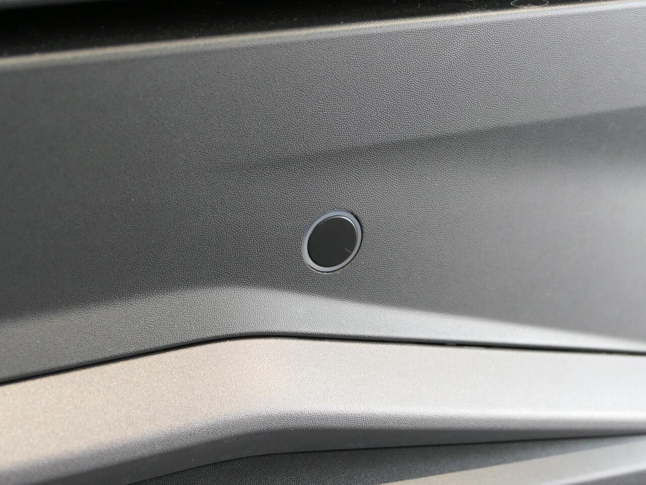 Renault 4 comfort range techno 52 kWh - Occasion Lease vanaf ¤559 p/m - *DEMO* - One Pedal - Stoel/Stuurverwarming - Camera