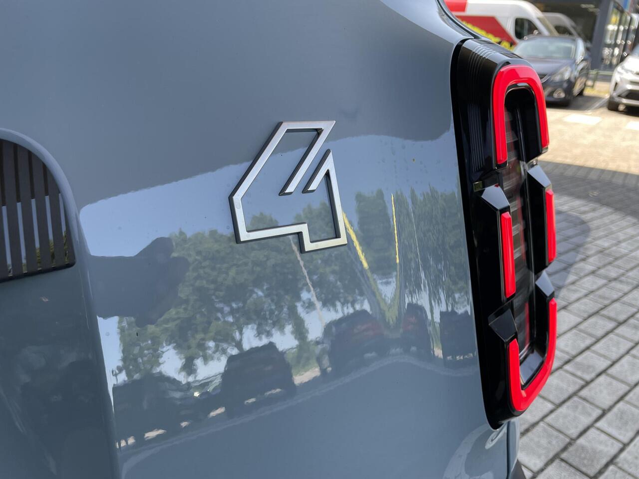 Renault 4 comfort range techno 52 kWh / Demo Hillegom / pack safety & advanced driving assist / pack winter premium / adapter V2L, energie naar extern apparaat /