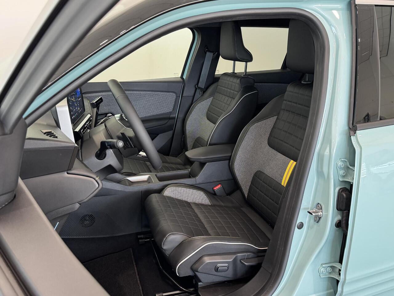 Renault 4 Comfort Range Iconic 52 kWh | Pack Advanced Driving Assist | Adapter V2L, energie naar extern apparaat | Demo |