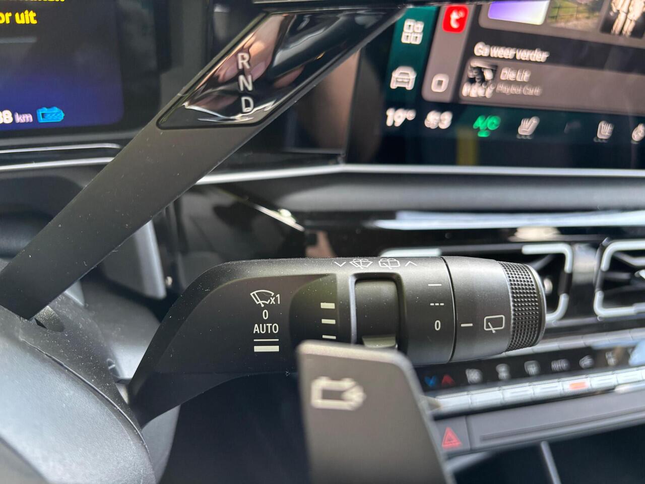 Renault 4 comfort range iconic 52 kWh / Pack Advanced Driving Assist / Harman Kardon® premium audio /