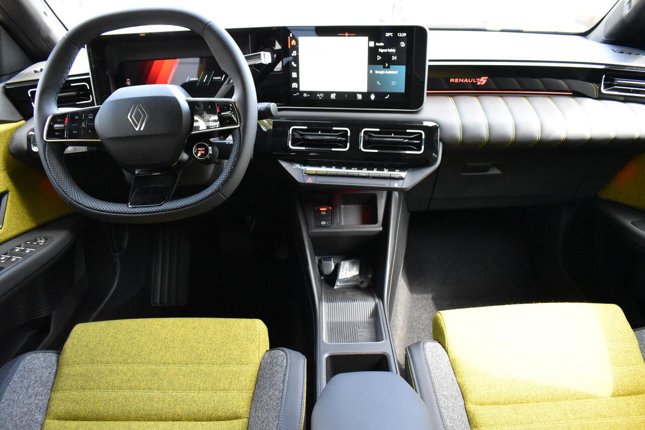 Renault 5 Iconic cinq | Achteruitrijcamera | Elektrisch verwarmbare voorstoelen | ISOFIX-bevestigingssysteem voor kinderzitjes op passagiersstoel en op de twee buitenste zitplaatsen achter