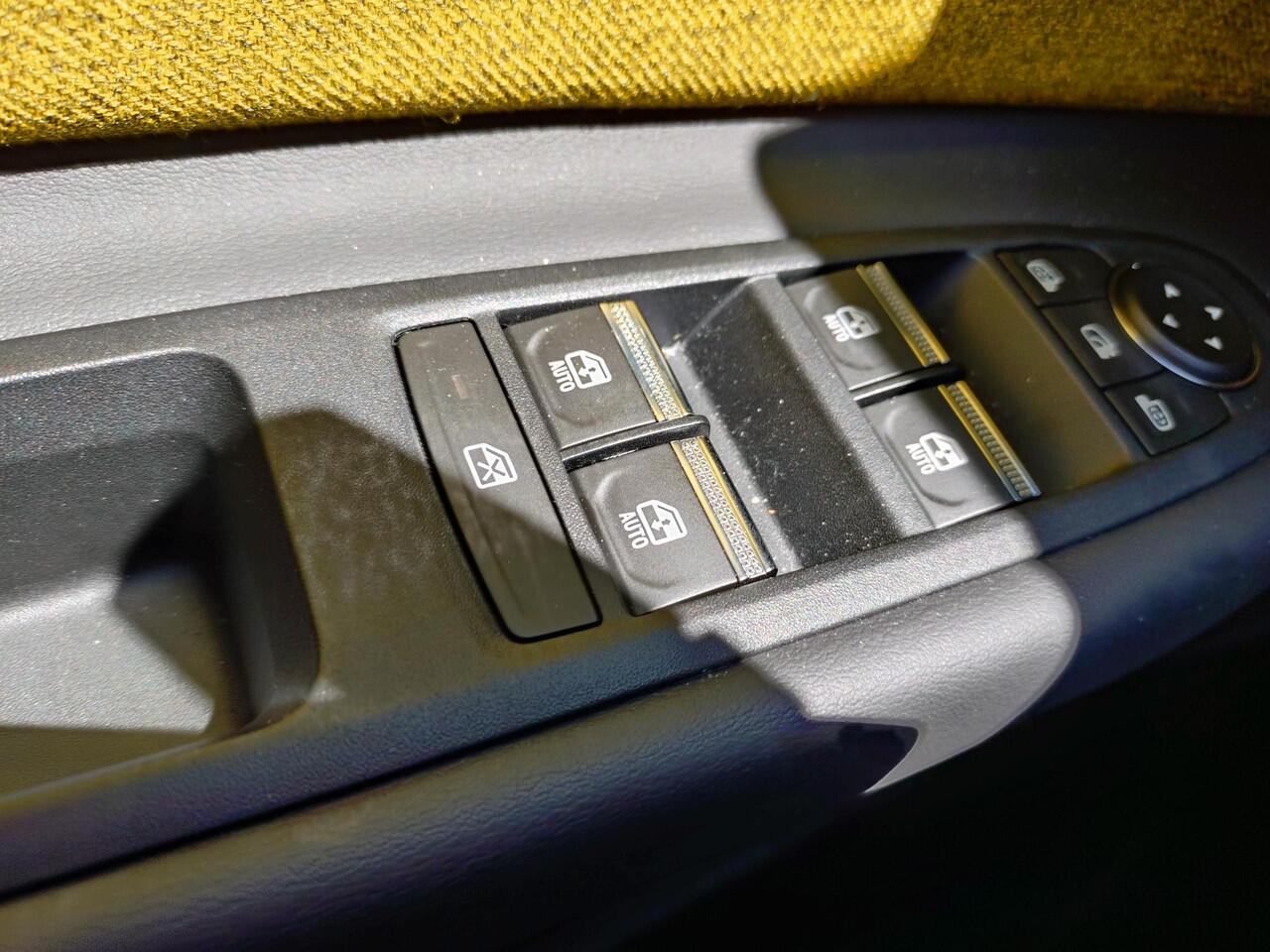 Renault 5 comfort range iconic cinq 52 kWh / PACK SAFETY & ADVANCED DRIVING ASSIST