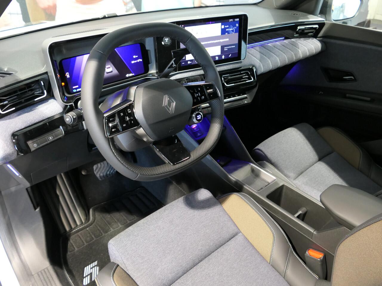 Renault 5 urban range techno 40 kWh Pack Driving, HarmanKardon, Pack WInter