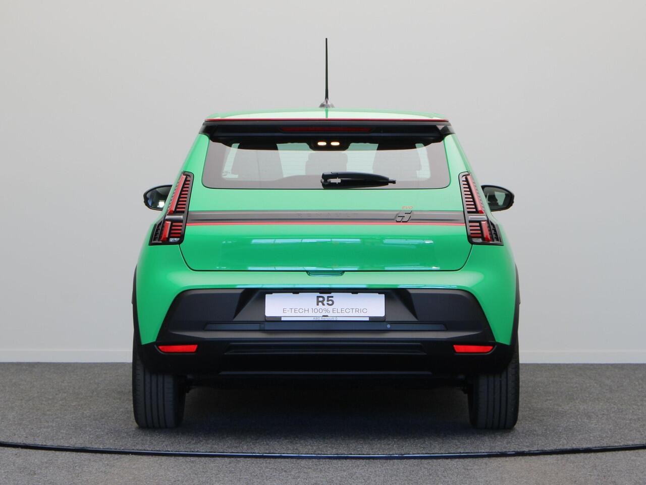 Renault 5 EVO Urban Range 120pk 40 kWh | Exclusief bij ABD | Vol opties | Sportief design | Carbon |