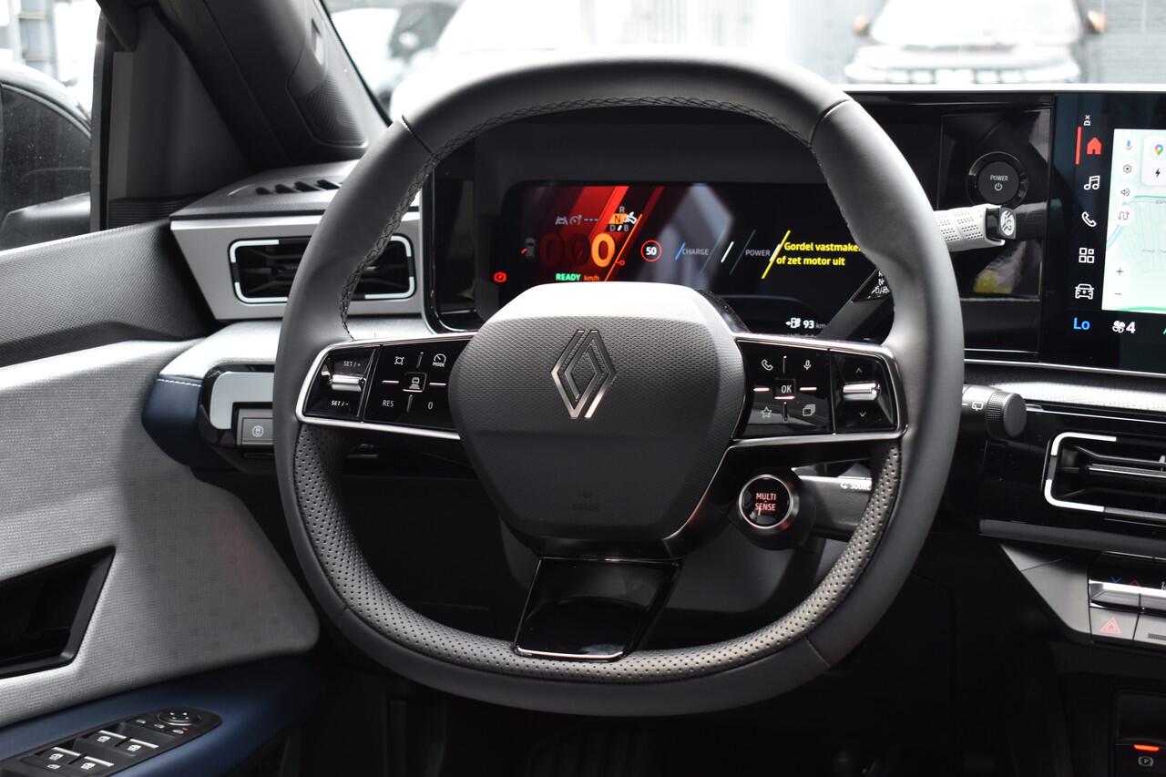 Renault 5 Roland-Garros | Achteruitrijcamera | Elektrisch verwarmbare voorstoelen | ISOFIX-bevestigingssysteem voor kinderzitjes op passagiersstoel en op de twee buitenste zitplaatsen achter