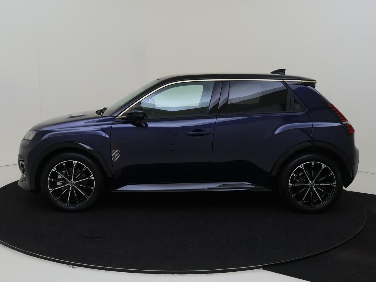 Renault 5 E-TECH comfort range iconic cinq 52 kWh Renault 5 comfort range iconic cinq 52 kWh |