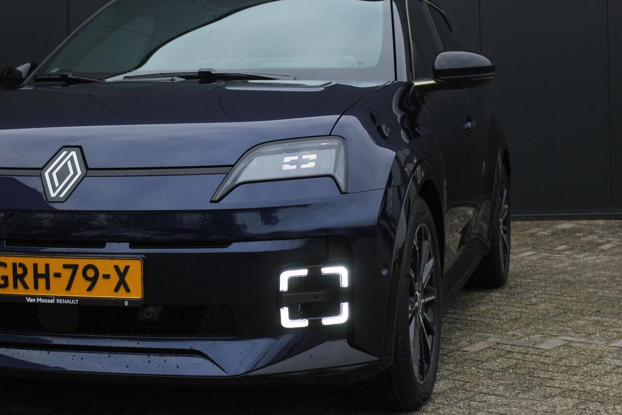 Renault 5 E-TECH Iconic Cinq 150Pk 52 kWh | Google Navigatie | Draadloze Carplay | MultiSense | FULL LED Verlichting | Pack Safety & Advanced Driving Assist | Harman Kardon Geluidsysteem |