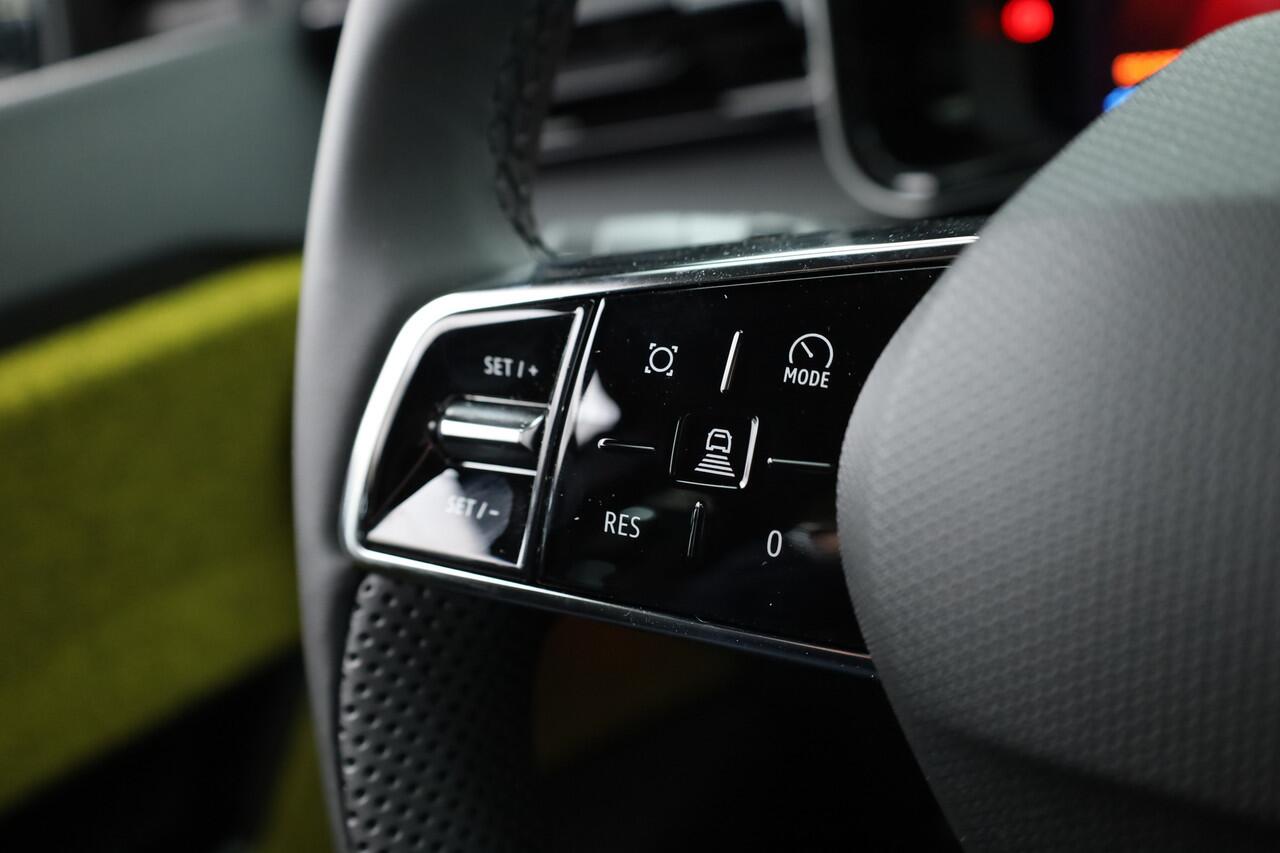 Renault 5 comfort range techno 52 kWh | Navi | Adapt. Cruise | H&K | Stoel-stuurverw. | Camera