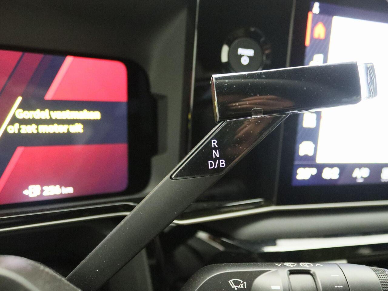 Renault 5 iconic cinq 150 pk comfort range | Demo | Pack safety & advanced driving assist | Harman Kardon® premium audio | Lichtmetalen velg 18'' diamantées noir 'techno'