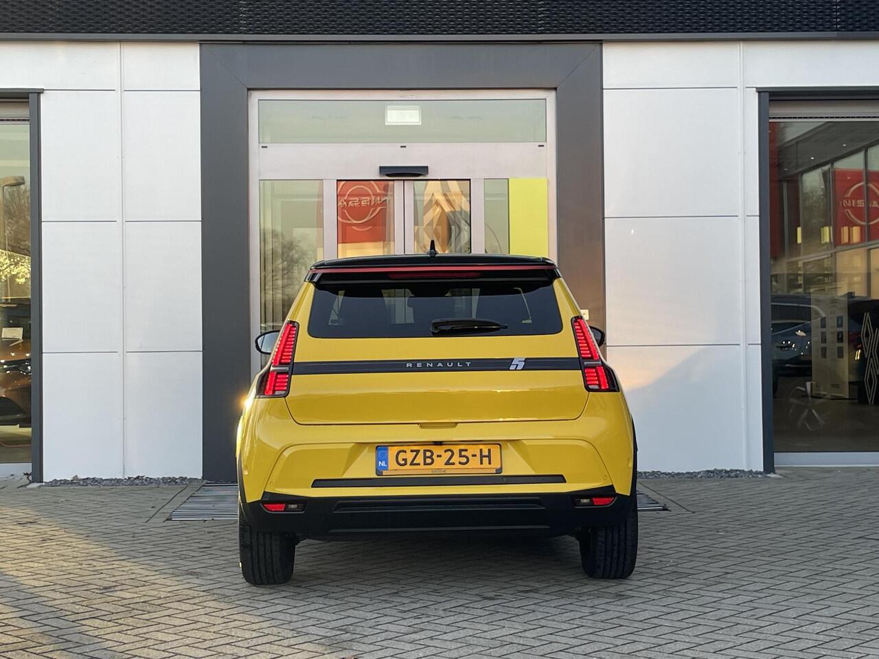 Renault 5 Comfort Range Techno 52kWh | Pack winter | Easy park assist