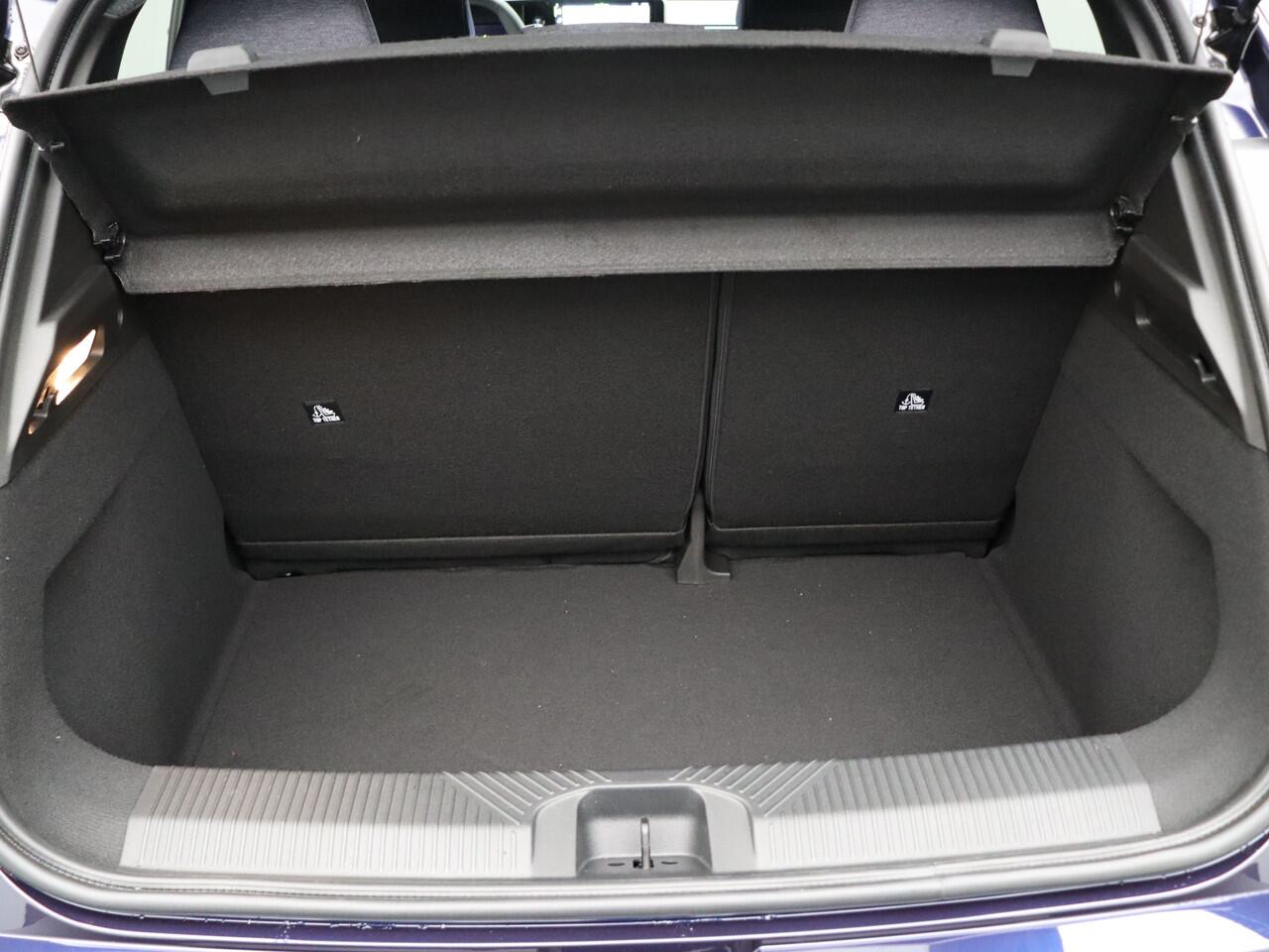 Renault 5 Techno Comfort range | Achteruitrijcamera | ISOFIX-bevestigingssysteem voor kinderzitjes op passagiersstoel en op de twee buitenste zitplaatsen achter | LED-dagrijverlichting met specifiek vormgegeven lichtsignatuur