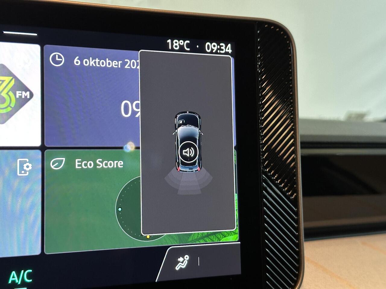 Renault 5 urban range evolution 40 kWh | DIRECT LEVERBAAR! | APPLE CARPLAY & ANDROID AUTO | PARKEER SENSOREN ACHTER