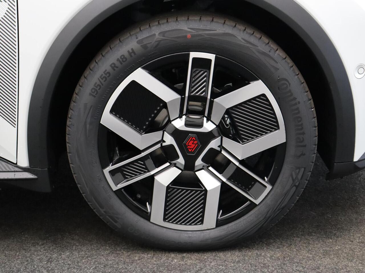 Renault 5 Techno Comfort range | Achteruitrijcamera | ISOFIX-bevestigingssysteem voor kinderzitjes op passagiersstoel en op de twee buitenste zitplaatsen achter | LED-dagrijverlichting met specifiek vormgegeven lichtsignatuur