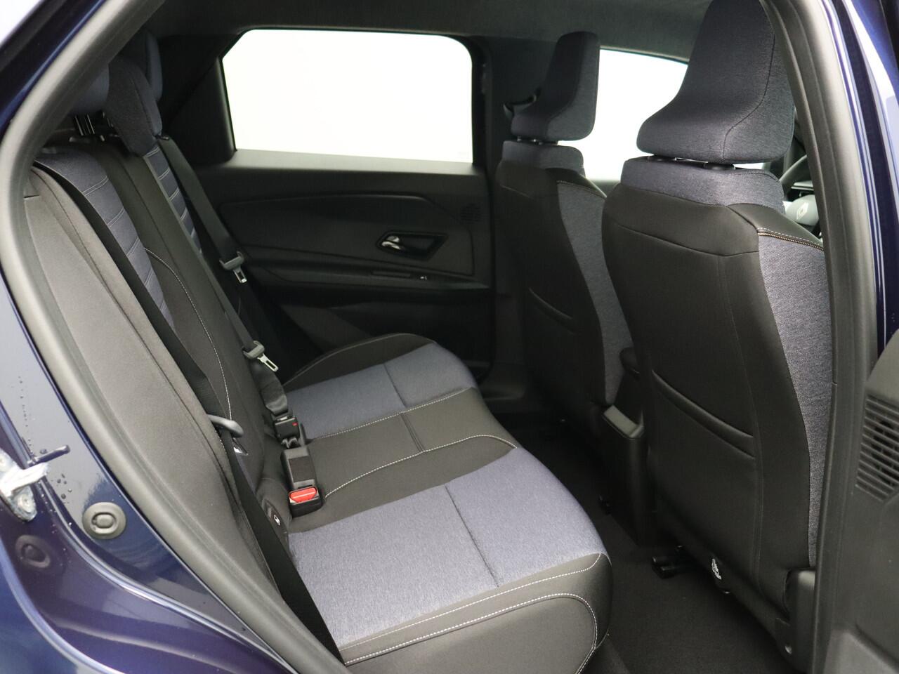 Renault 5 Techno Comfort range | Achteruitrijcamera | ISOFIX-bevestigingssysteem voor kinderzitjes op passagiersstoel en op de twee buitenste zitplaatsen achter | LED-dagrijverlichting met specifiek vormgegeven lichtsignatuur