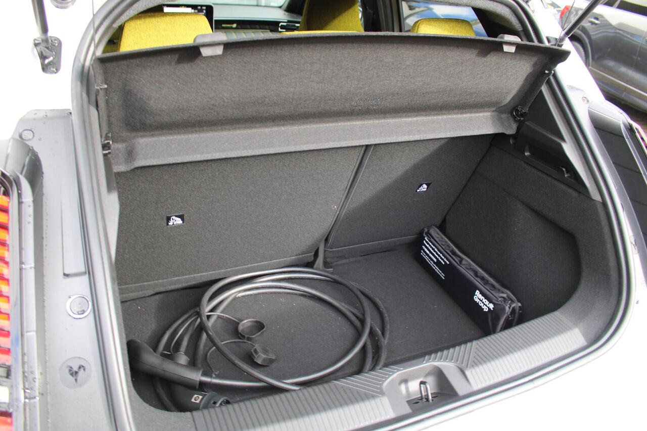 Renault 5 urban range iconic cinq 40 kWh | Snelladen | Stoel en stuurverwarming | Adaptieve cruise