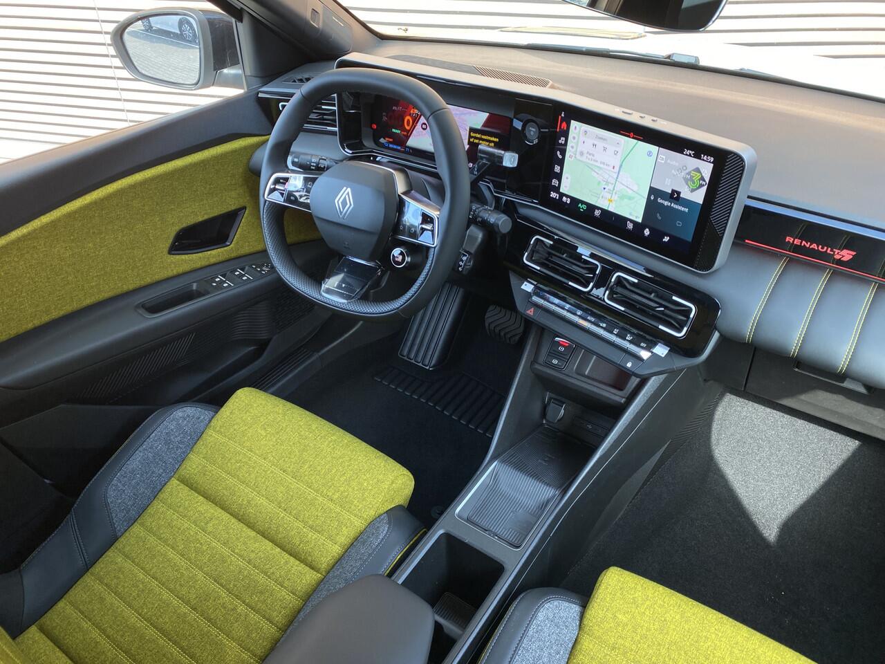 Renault 5 comfort range iconic cinq 52 kWh Harman Kardon premium audio / Nwe auto