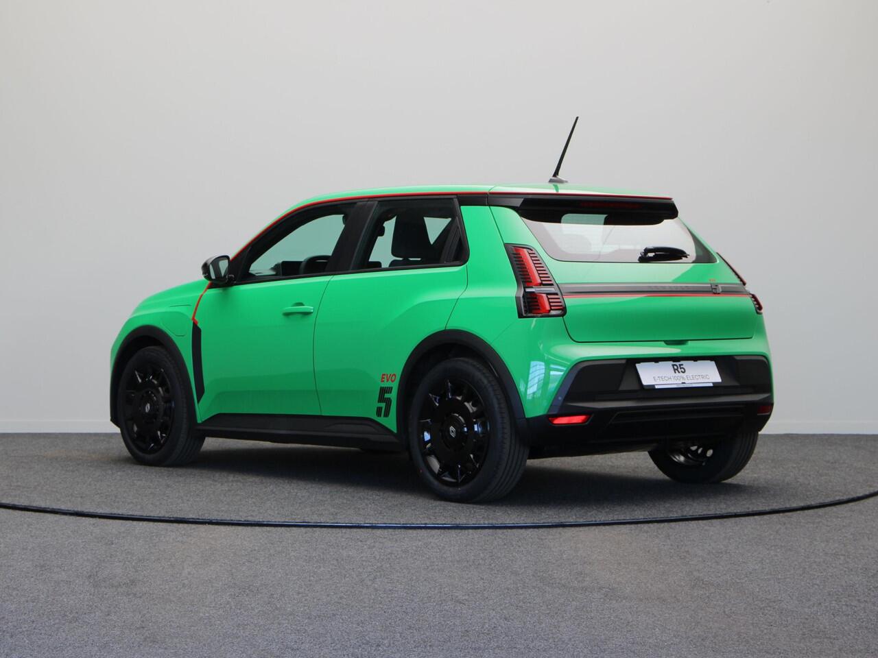 Renault 5 EVO Urban Range 120pk 40 kWh | Exclusief bij ABD | Vol opties | Sportief design | Carbon |