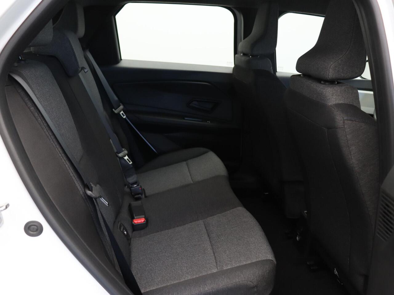 Renault 5 urban range evolution 40 kWh | 17% bijtelling | Stoelverwarming | DC lader | Parkeersensoren achter | Warmtepomp |