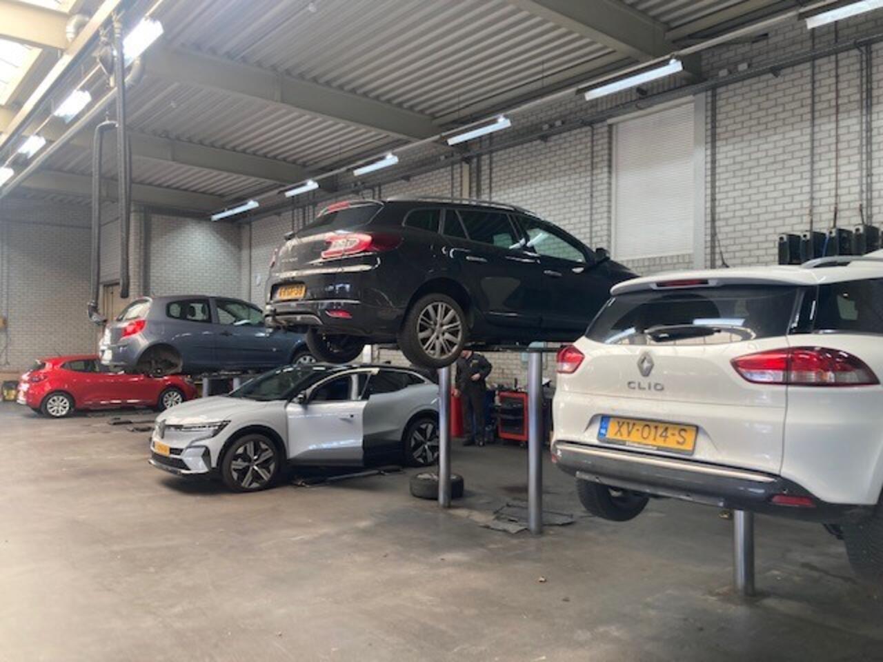 Renault 5 comfort range iconic cinq 52 kWh | 18" LM Velgen | Camera | Adaptive cruise | Harman Kardon | DEMONSTRATIE AUTO, VRAAG NAAR BESCHIKBAARHEID ! |