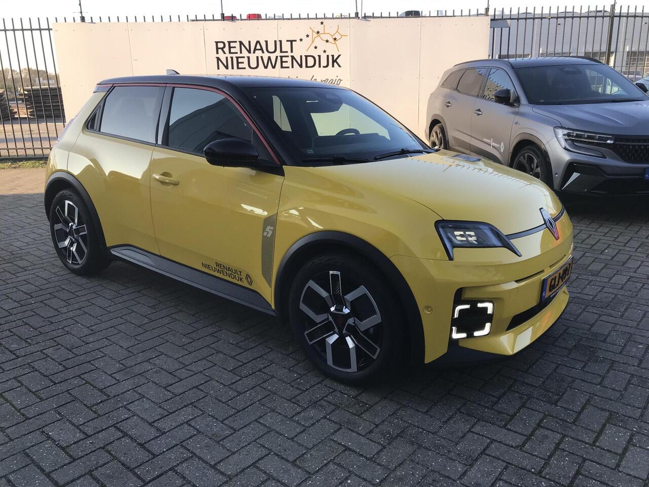 Renault 5 comfort range techno 52 kWh / PACK WINTER / HARMAN KARDON / PACK ADVANCED / ZWART DAK / VRAAG NAAR BESCHIKBAARHEID / DEMO ZUIDOOST / BTW AUTO