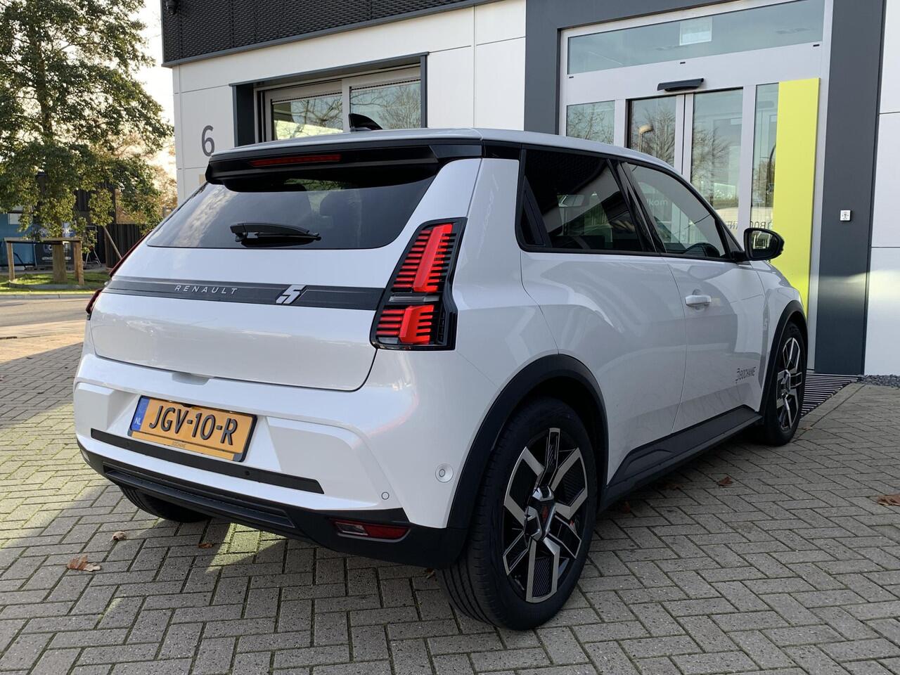 Renault 5 Techno 120 pk Urban Range | Pack Advanced Driving Assist | Pack Winter |