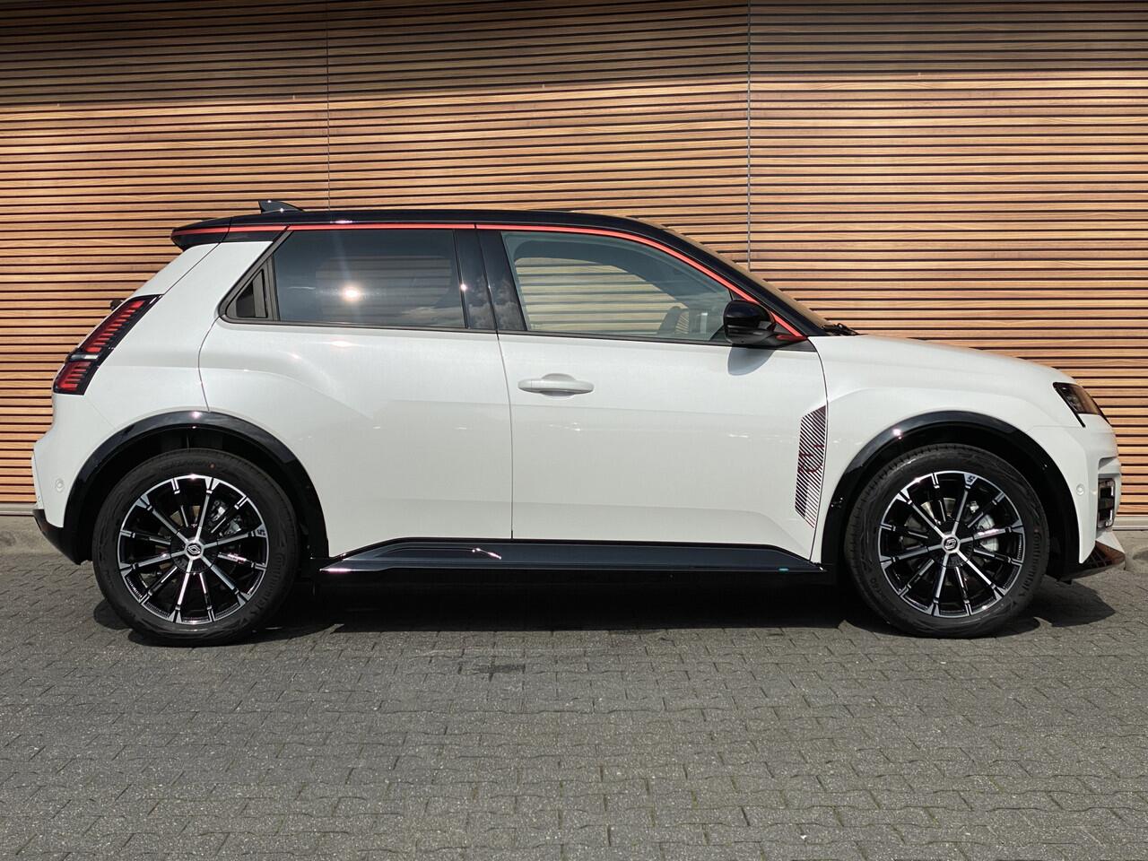 Renault 5 comfort range iconic cinq 52 kWh Harman Kardon premium audio / Nwe auto