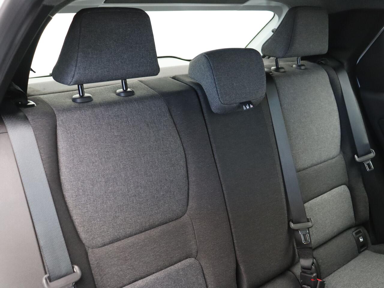 Renault 5 Evolution Urban range | Cruise control met snelheidsbegrenzer | Full LED koplampen | ISOFIX-bevestigingssysteem voor kinderzitjes op passagiersstoel en op de twee buitenste zitplaatsen achter