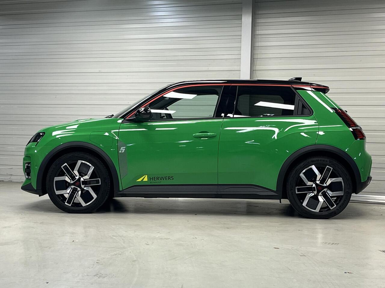 Renault 5 comfort range Techno 52 kWh AUTOMAAT / Voorstoelen + stuurwiel verwarmd / Parkeersensoren voor + achter / Navigatiesysteem full map / Cruise control / Apple Car Play & Android Auto / Automatische airco