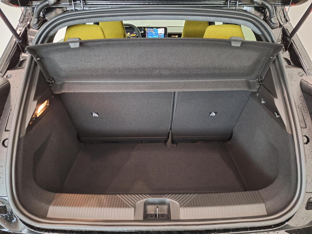 Renault 5 Urban Range Iconic Cinq 40 kWh | Harman Kardon | Pack Safety & Advanced Driving Assist | Van: ¤ 32.959,- nu rijklaar voor: ¤ 31.459,-