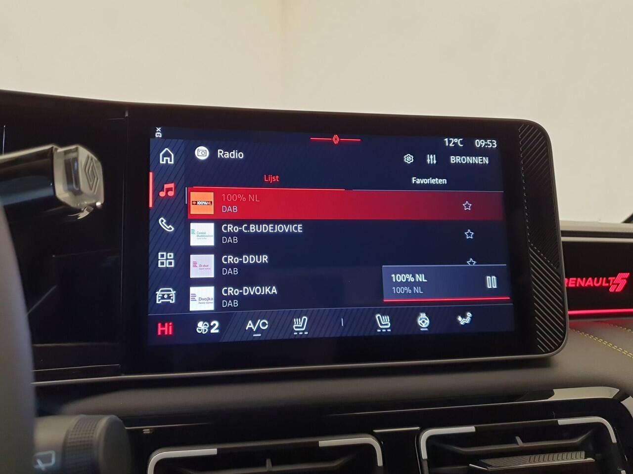 Renault 5 comfort range iconic cinq 52 kWh 150pk Camera, ACC