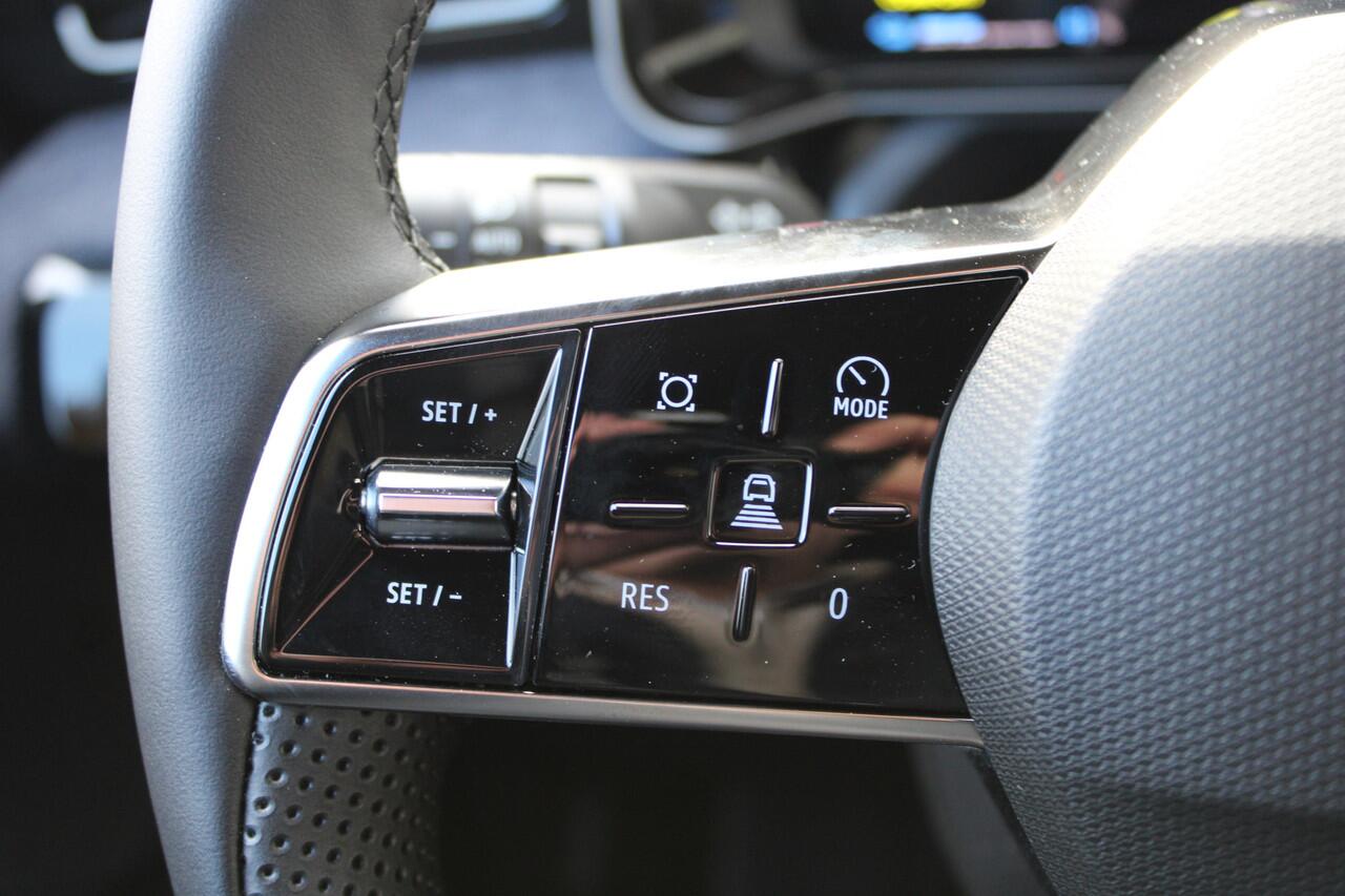 Renault 5 comfort range techno 52 kWh EV UIT VOORRAAD LEVERBAAR / DIRECT RIJDEN!