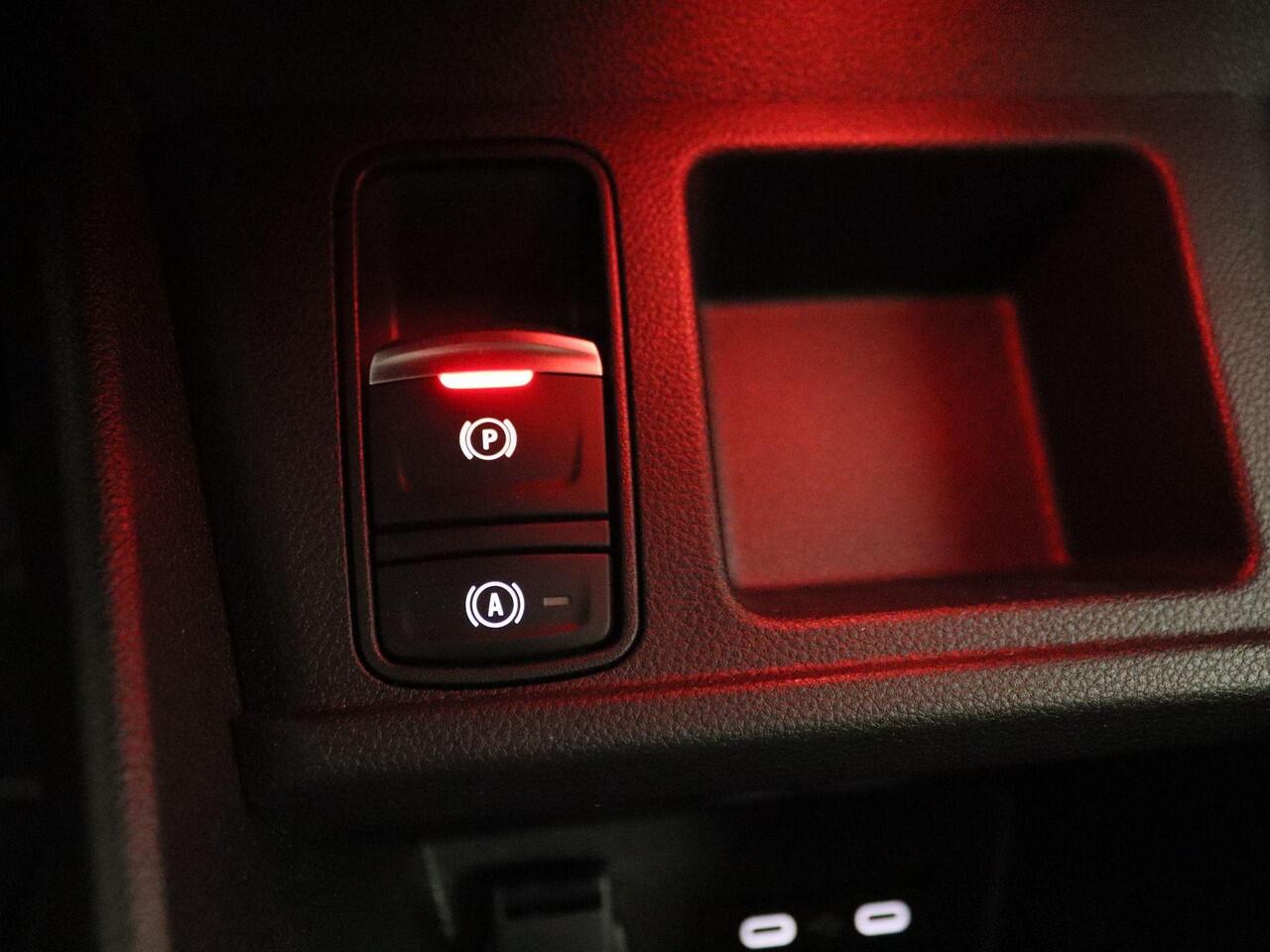 Renault 5 iconic cinq 150 pk comfort range | Demo | Pack safety & advanced driving assist | Harman Kardon® premium audio | Lichtmetalen velg 18'' diamantées noir 'techno'