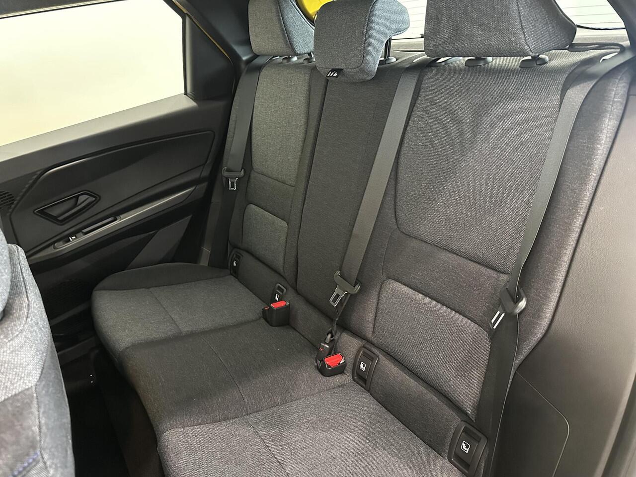 Renault 5 Urban Range Evolution 40 kWh | Pack Winter | Van: ¤ 29.059,- nu rijklaar voor: ¤ 27.559,-