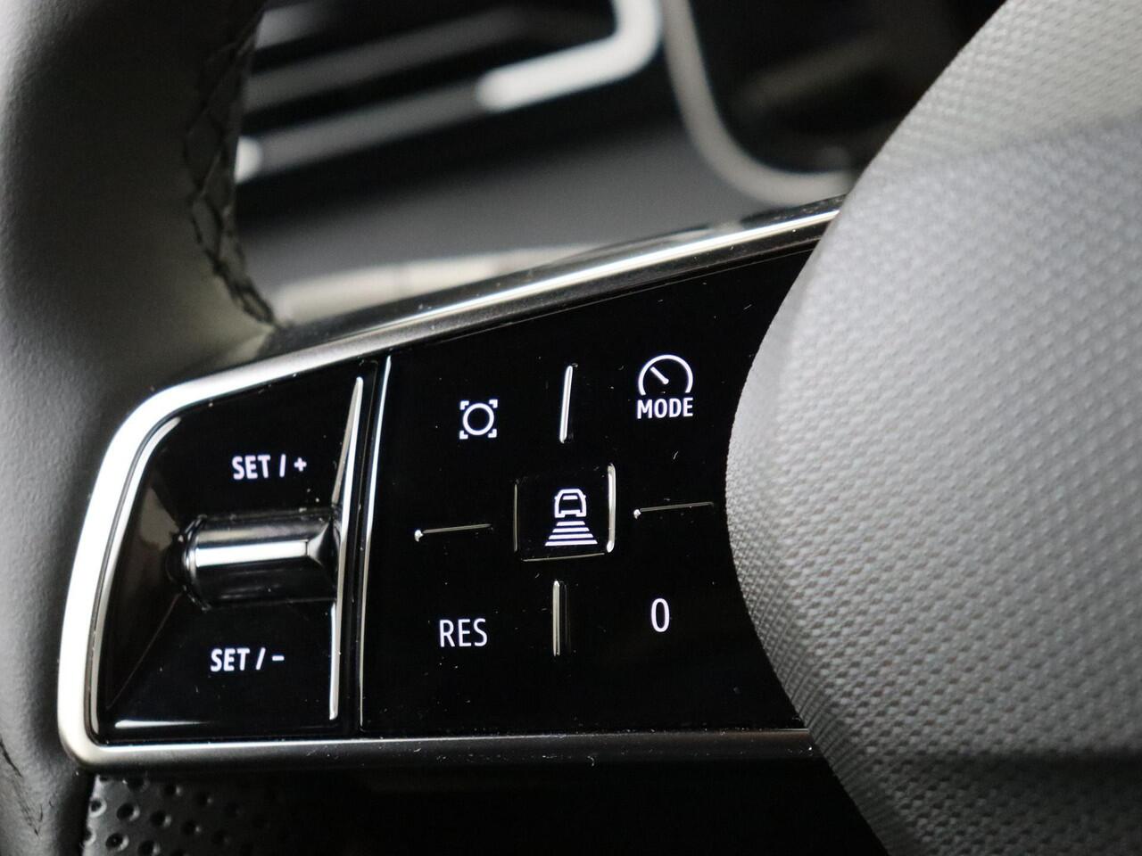 Renault 5 comfort range iconic cinq 52 kWh | BTW| 410km WLTP| AUTOMAAT| Cruise/Climatecontrol | Navigatie & Achteruitrijcamera| Stoel/Stuurverwarming |