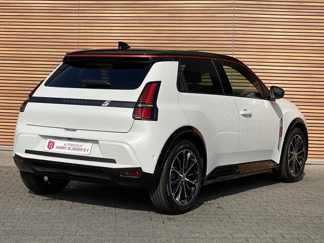 Renault 5 comfort range iconic cinq 52 kWh Harman Kardon premium audio / Nwe auto