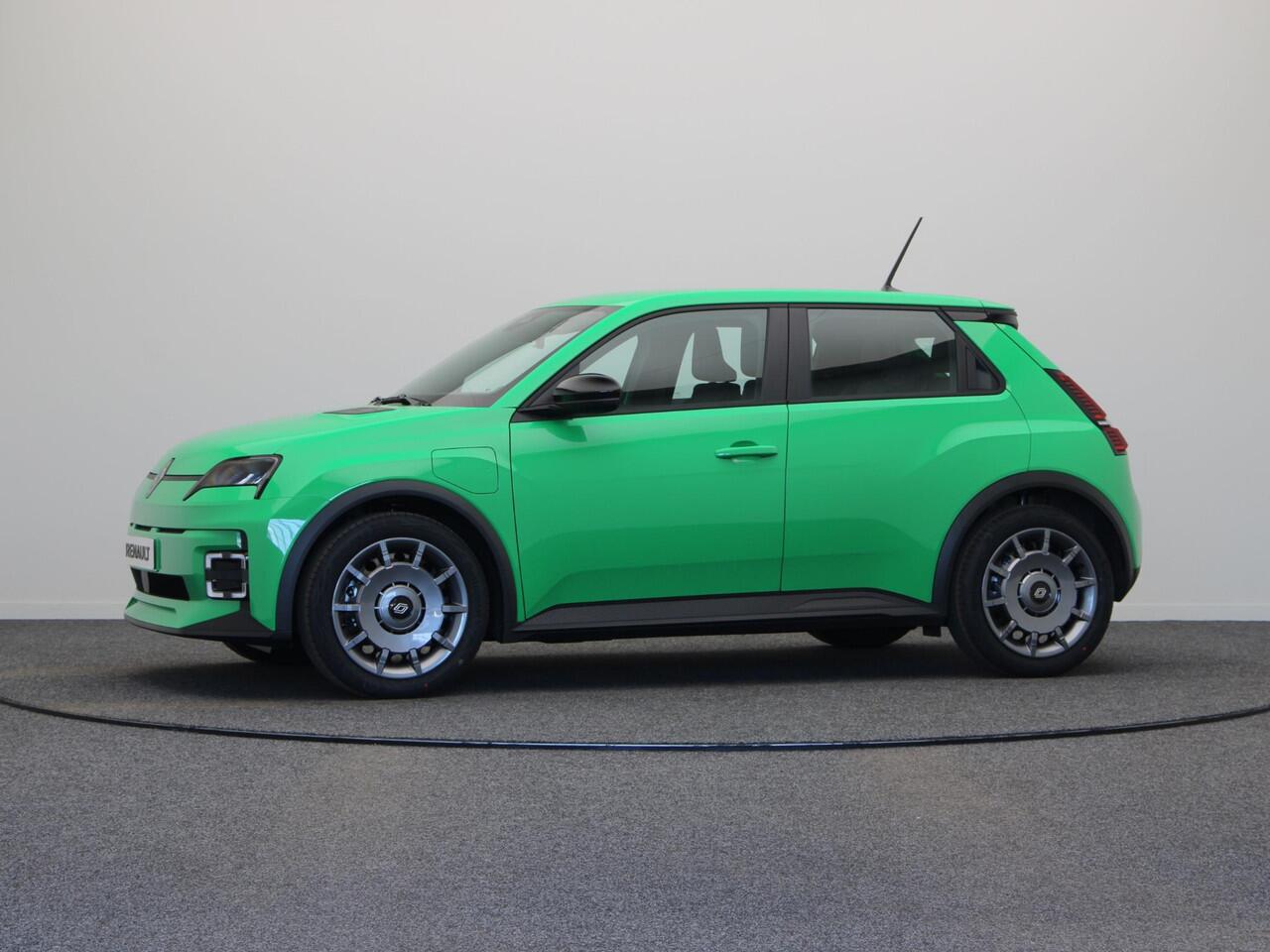 Renault 5 urban range FIVE 40 kWh | Parkeersensoren achter | Airco | Apple carplay / Android auto |