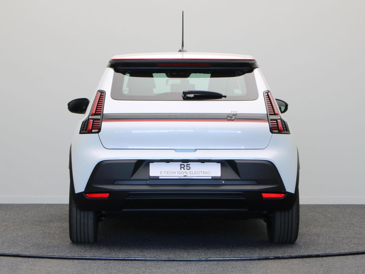 Renault 5 EVO Urban Range 120pk 40 kWh | Exclusief bij ABD | Vol opties | Sportief design | Carbon |