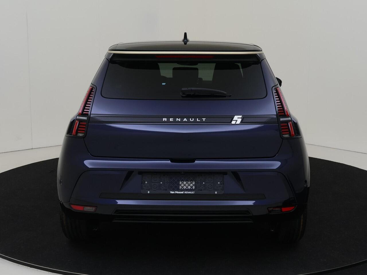 Renault 5 E-TECH comfort range iconic cinq 52 kWh Renault 5 comfort range iconic cinq 52 kWh |