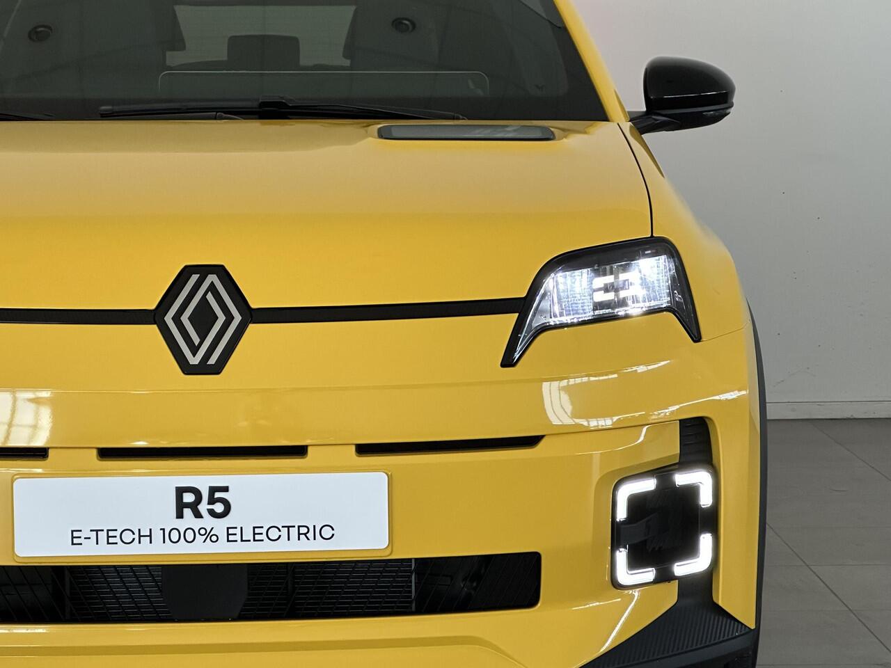 Renault 5 Urban Range Techno 40 kWh | Pack Winter | Van: ¤ 31.559,- nu rijklaar voor: ¤ 30.059,-