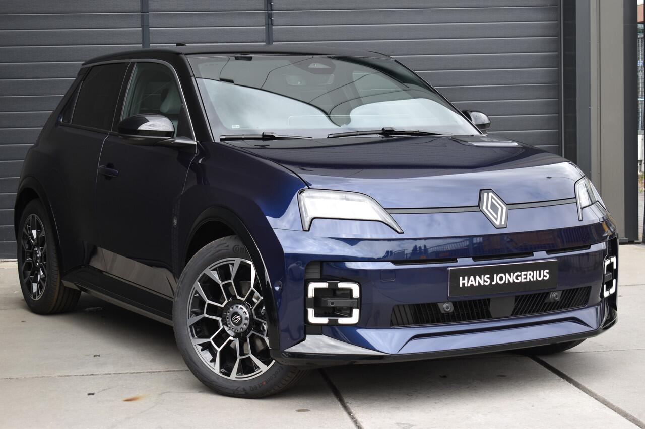 Renault 5 Roland-Garros | Achteruitrijcamera | Elektrisch verwarmbare voorstoelen | ISOFIX-bevestigingssysteem voor kinderzitjes op passagiersstoel en op de twee buitenste zitplaatsen achter