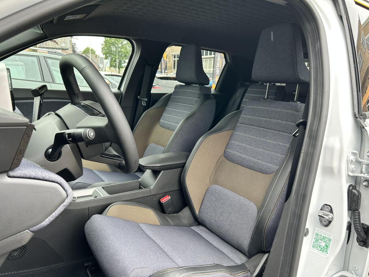 Renault 5 comfort range techno 52 kWh | Apple Carplay | Android auto | Adaptief cruise control | Stoelverwarming | Achteruitrijcamera |