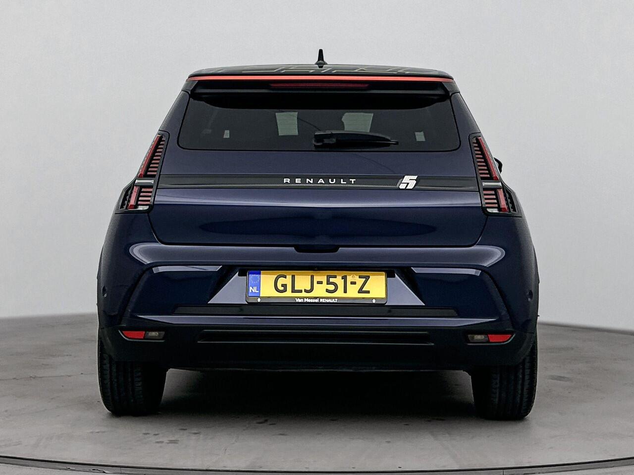 Renault 5 Techno 52kWh Comfort Range 150PK | Pack Safety & Advanced Driving Assist | Pack Harman/Kardon | Apple CarPlay/Android Auto | Draadloze Oplader | Grootlichtassistent | Keyless | Park Assist | Stoel- en Stuurverwarming | V2L | Warmtepomp |