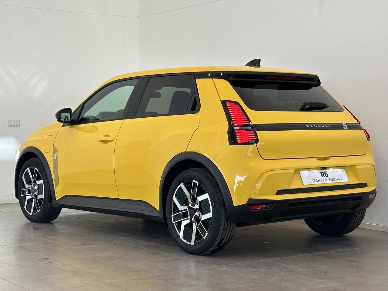 Renault 5 Urban Range Techno 40 kWh | Pack Winter | Van: ¤ 31.559,- nu rijklaar voor: ¤ 30.059,-