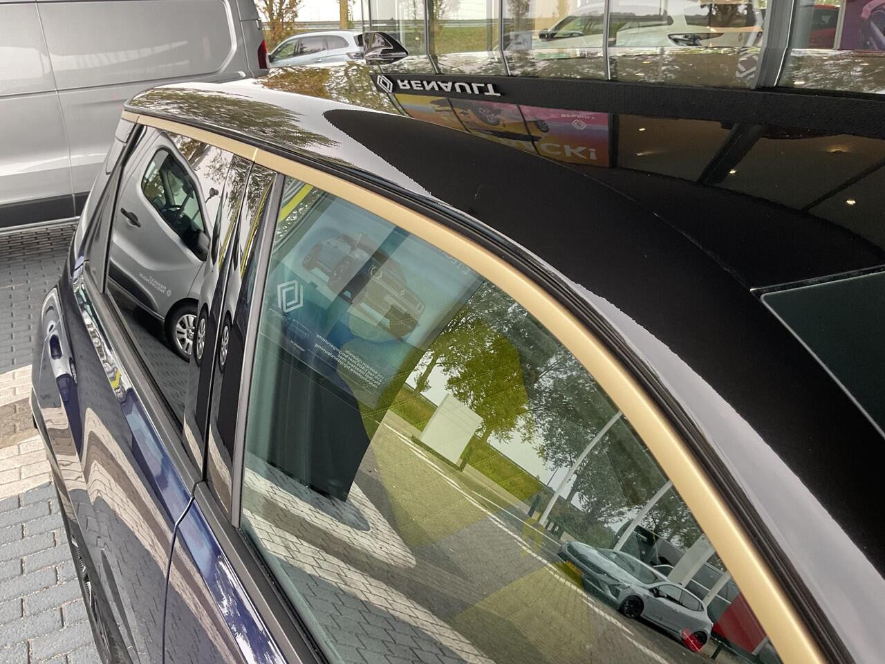 Renault 5 comfort range iconic cinq 52 kWh / Demo Hillegom / pack safety & advanced driving assist / adapter V2L, energie naar extern apparaat / Harman Kardon® premium audio /